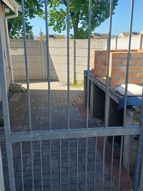 2 Bedroom Property for Sale in Bernadino Heights Western Cape